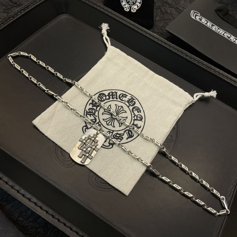 Ch*0me He**ts necklaces